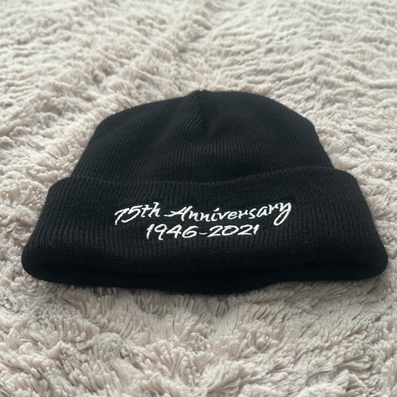 Black Toque - Picture 2 of 4